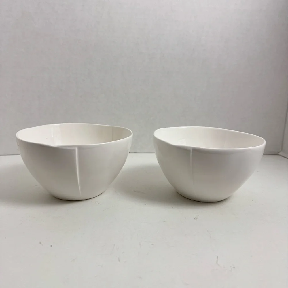 Crate&Barrel White bowl Set Modern Minimalist Design